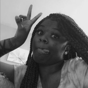 Meet your Posher, Cariana